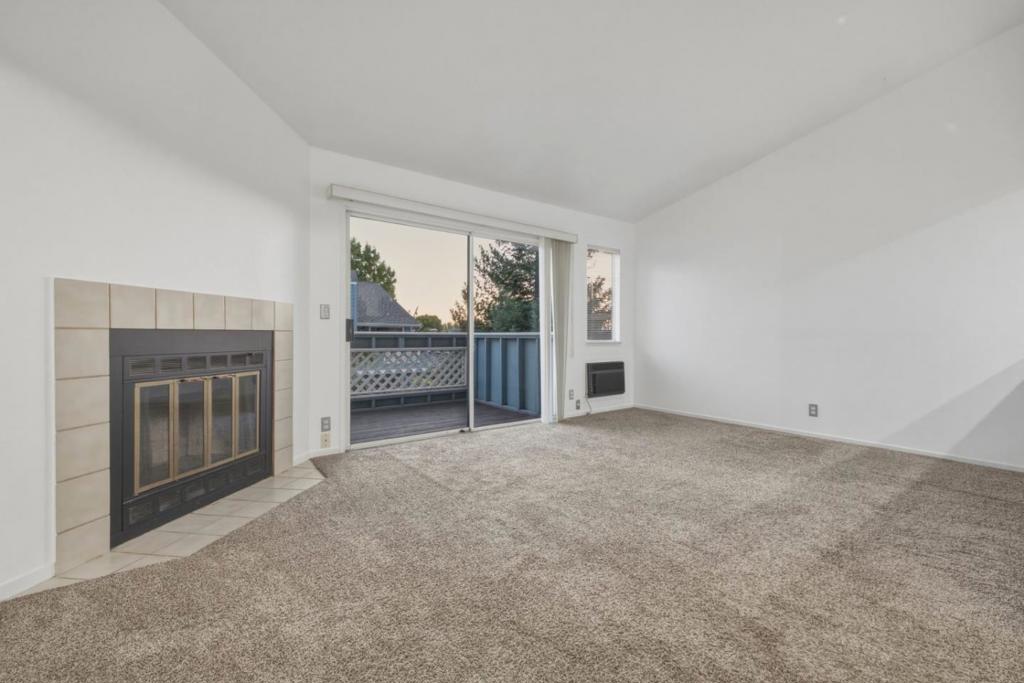 1511 Four Oaks Circle