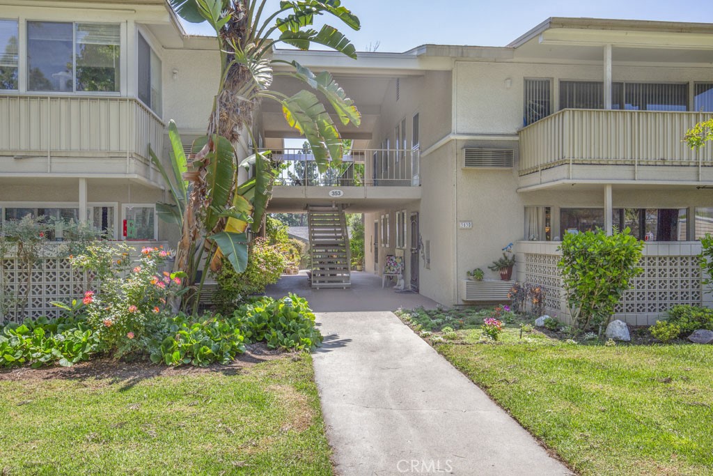 353 Ave Sevilla C