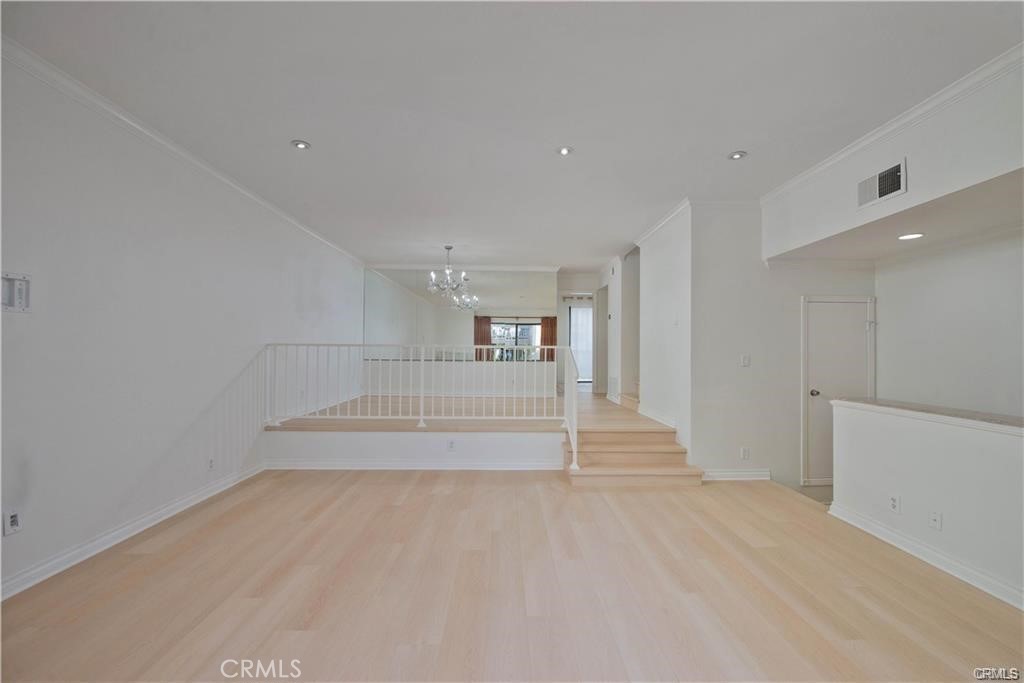 5711 Owensmouth Avenue 117