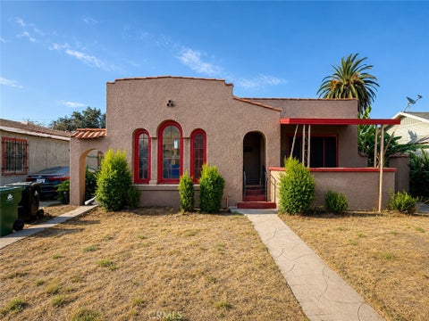 Photo of 1457 W 37th Dr DR, Los Angeles, CA 90018 (MLS # DW26189533)