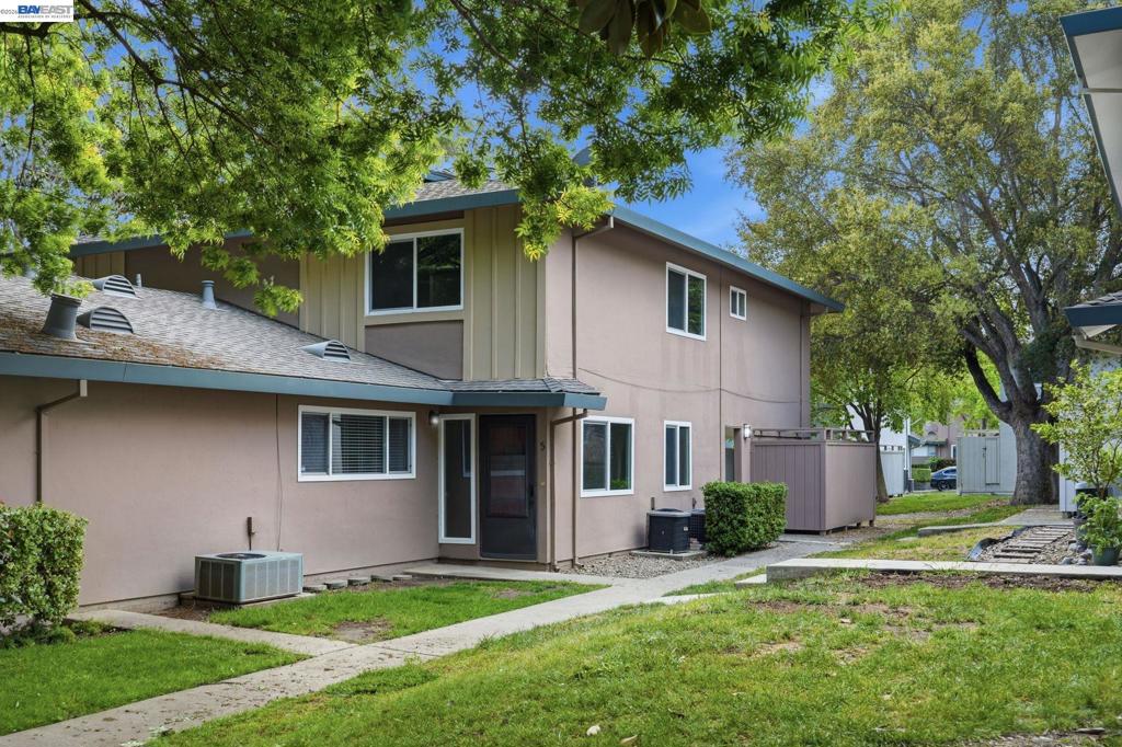 8185 Arroyo Dr 3