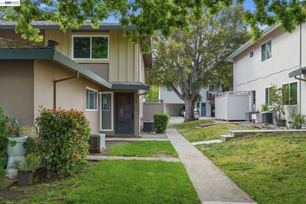 8185 Arroyo Dr 3