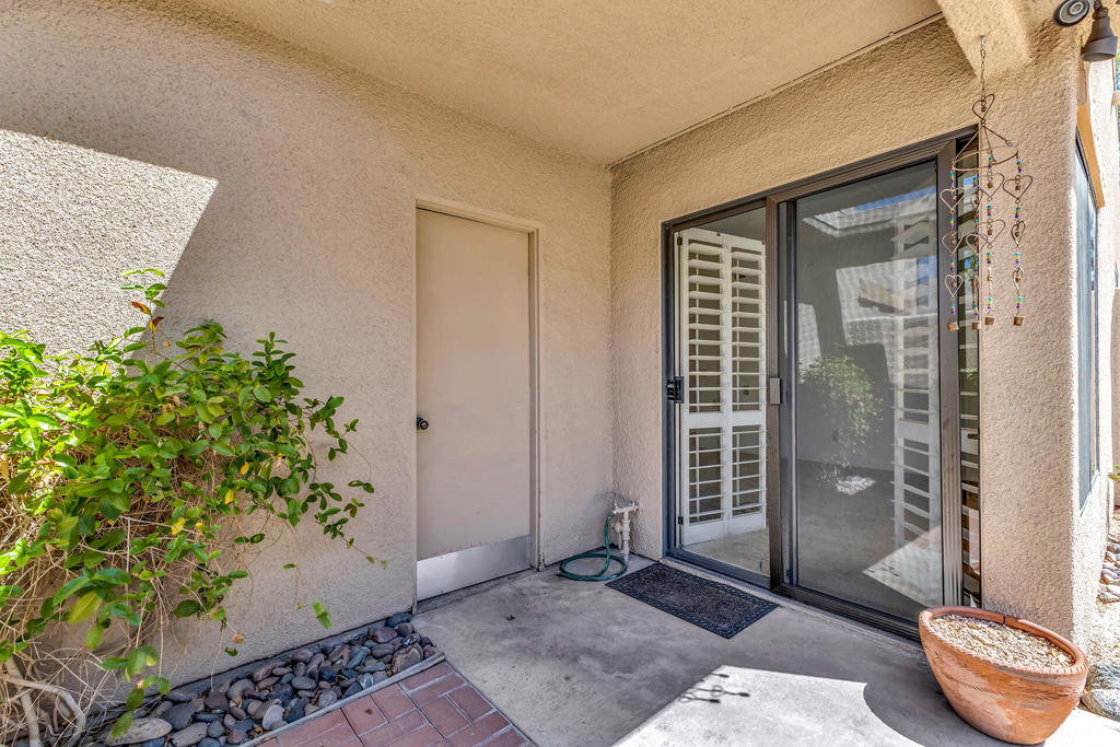 Sommerset So. Palm D - Residential Lease