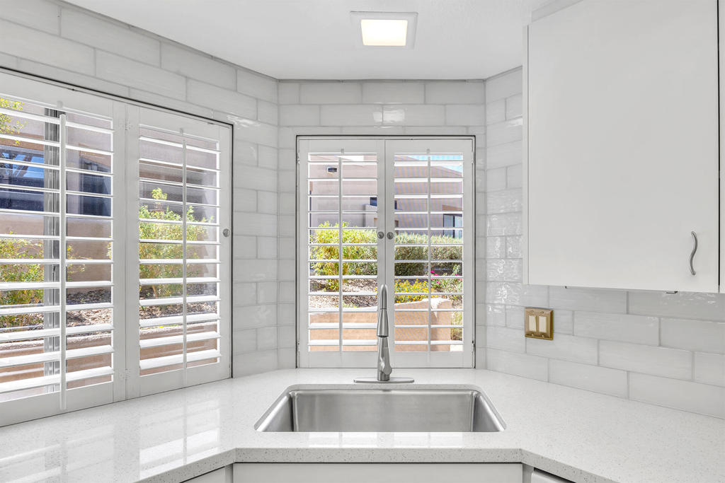Sommerset So. Palm D - Residential Lease