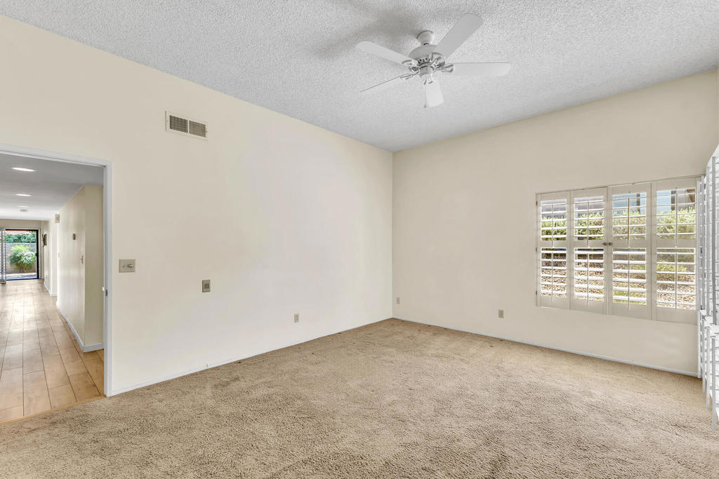 Sommerset So. Palm D - Residential Lease