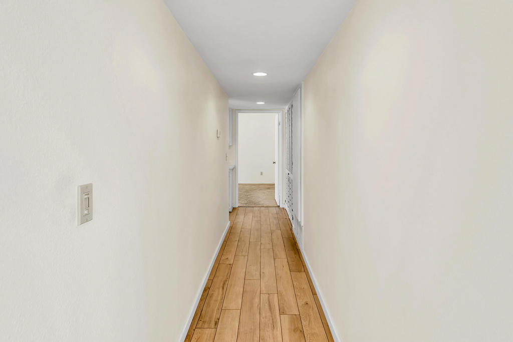 Sommerset So. Palm D - Residential Lease