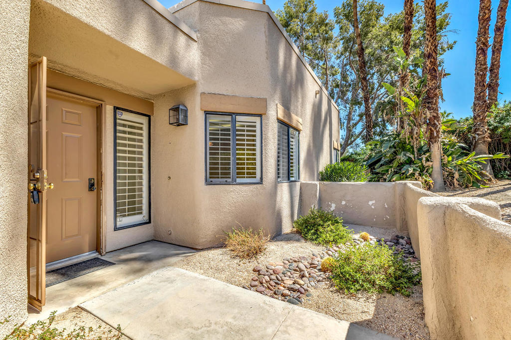 Sommerset So. Palm D - Residential Lease