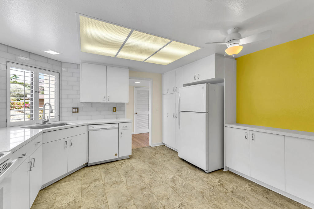 Sommerset So. Palm D - Residential Lease