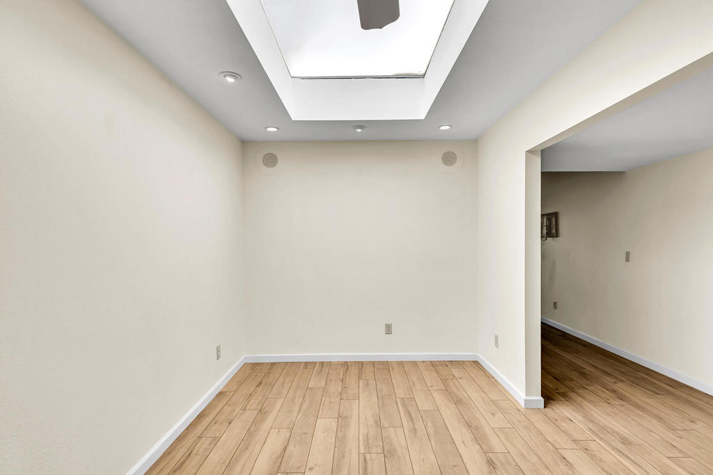 Sommerset So. Palm D - Residential Lease