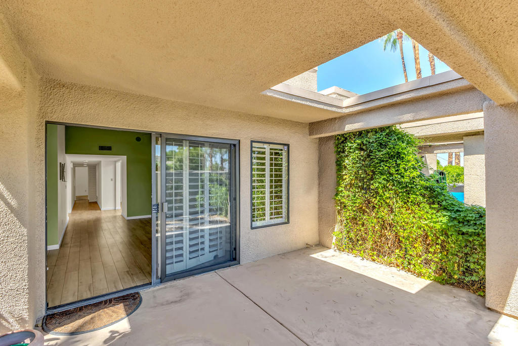 Sommerset So. Palm D - Residential Lease