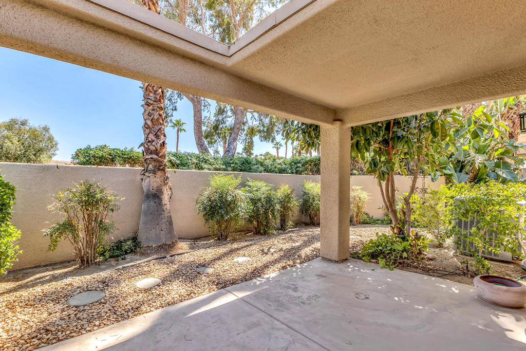 Sommerset So. Palm D - Residential Lease