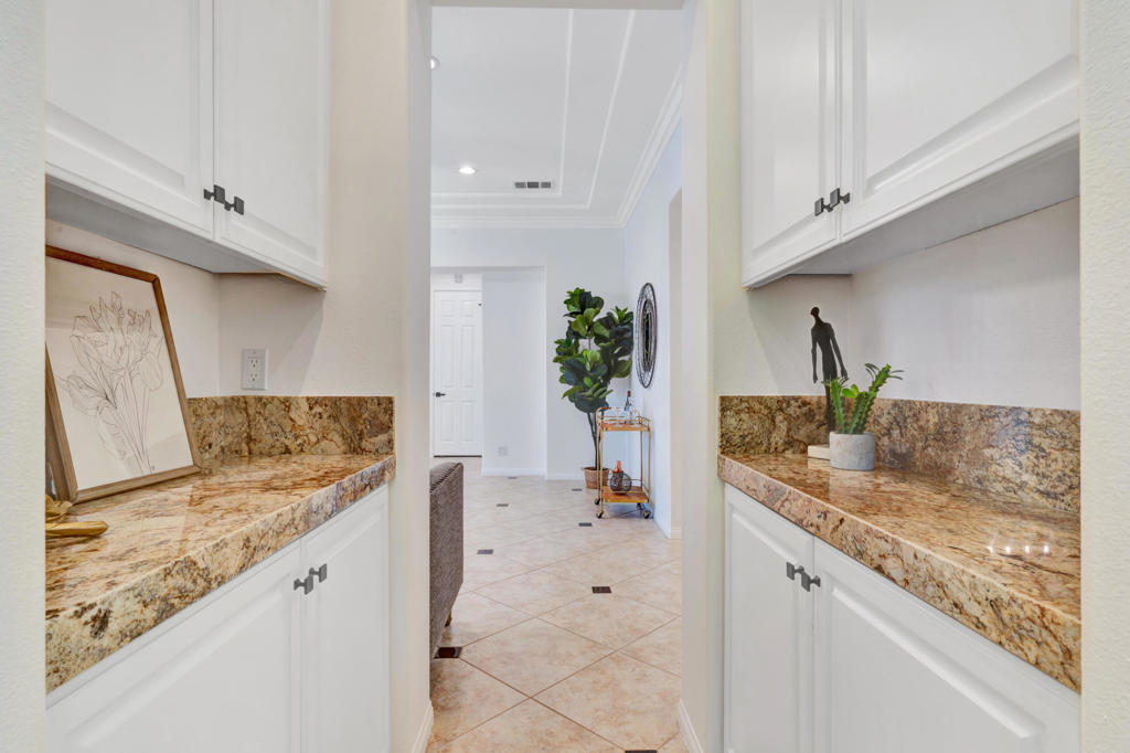 Santo Tomas - Residential