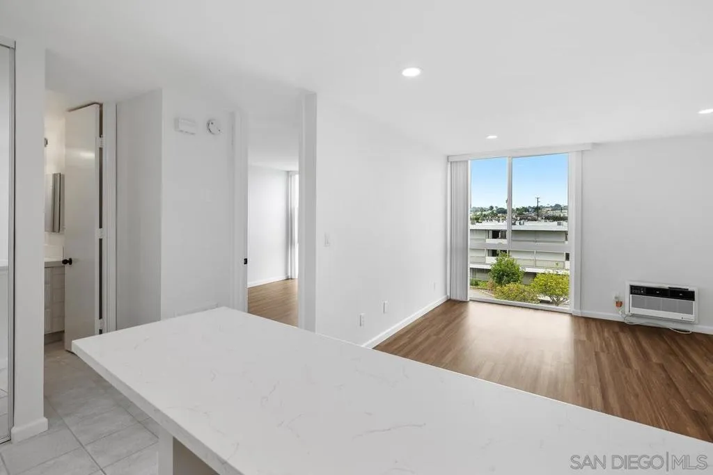 San Diego, California 92110, United States, 1 Bedroom Bedrooms, ,1 BathroomBathrooms,Residential,Active,192086