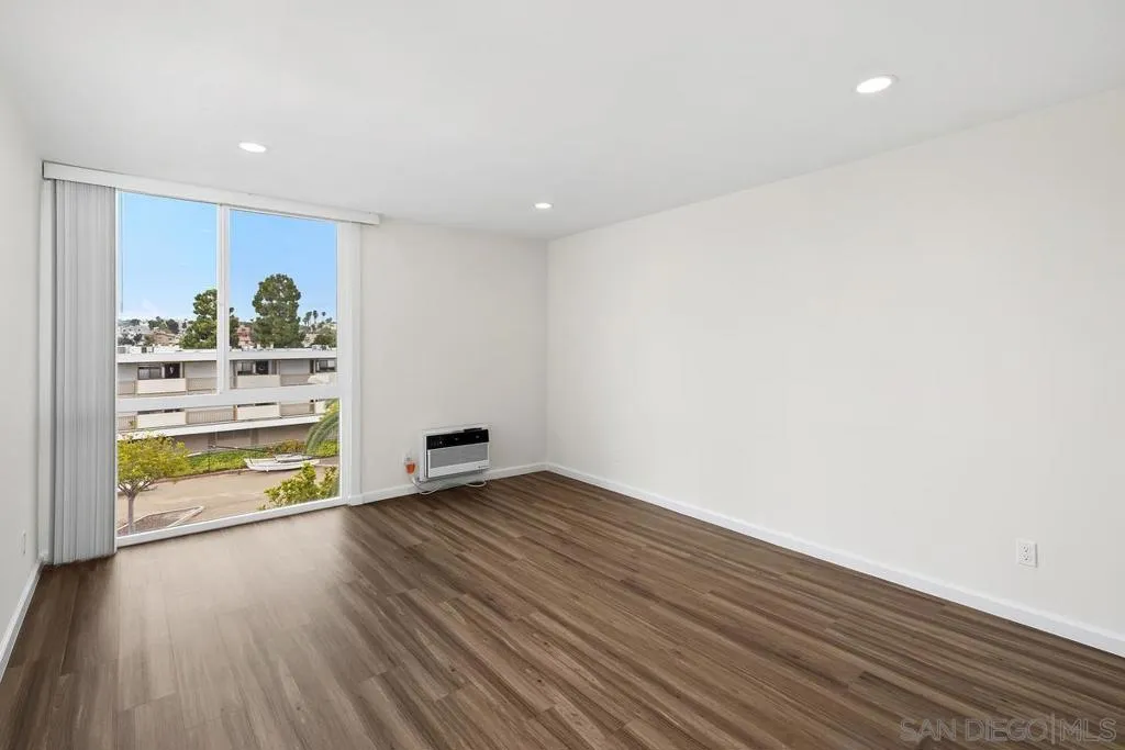 San Diego, California 92110, United States, 1 Bedroom Bedrooms, ,1 BathroomBathrooms,Residential,Active,192086