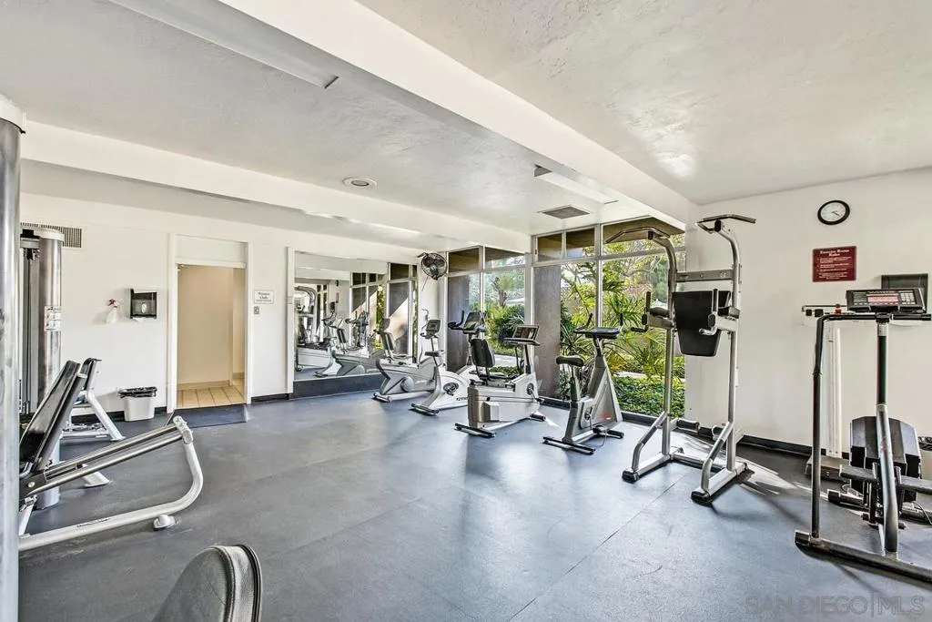 San Diego, California 92110, United States, 1 Bedroom Bedrooms, ,1 BathroomBathrooms,Residential,Active,192086