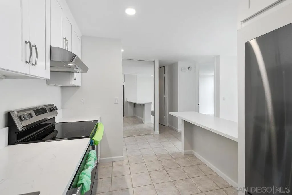 San Diego, California 92110, United States, 1 Bedroom Bedrooms, ,1 BathroomBathrooms,Residential,Active,192086