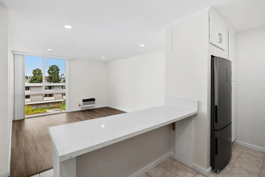 San Diego, California 92110, United States, 1 Bedroom Bedrooms, ,1 BathroomBathrooms,Residential,Active,192086