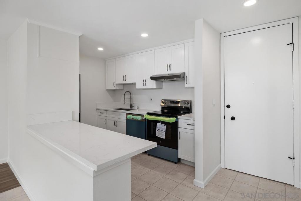 3050 Rue Dorleans 412