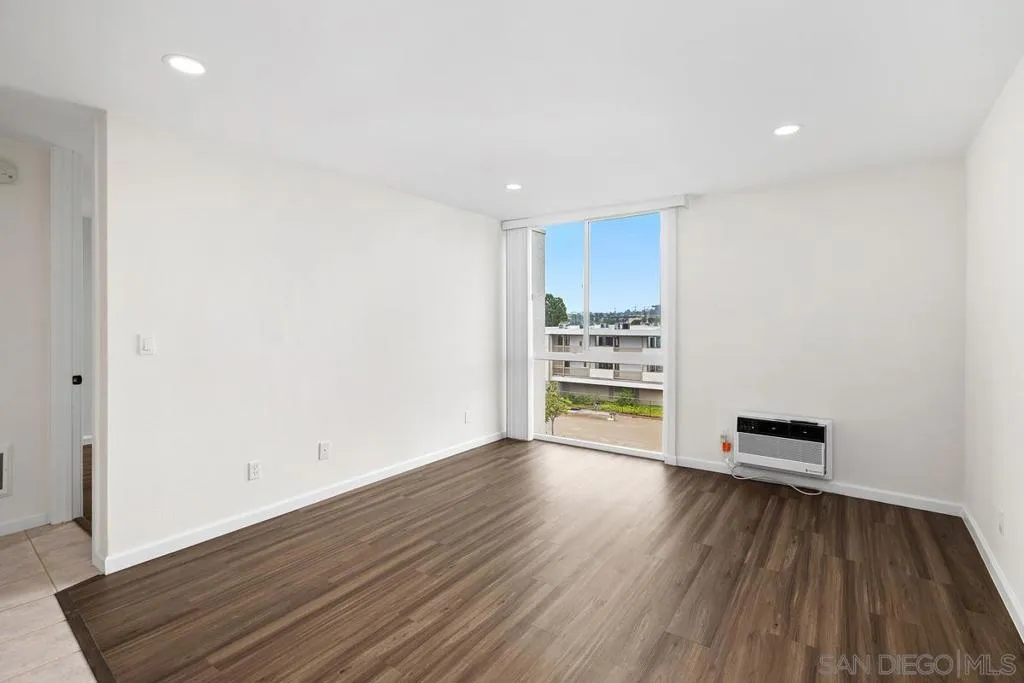 San Diego, California 92110, United States, 1 Bedroom Bedrooms, ,1 BathroomBathrooms,Residential,Active,192086