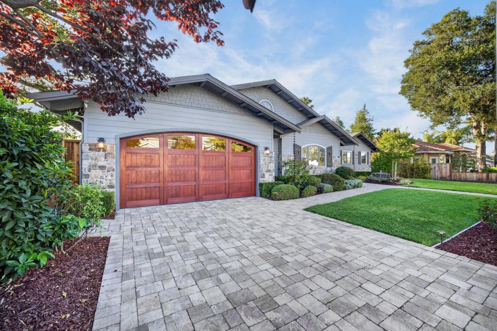 1509 Walnut Drive