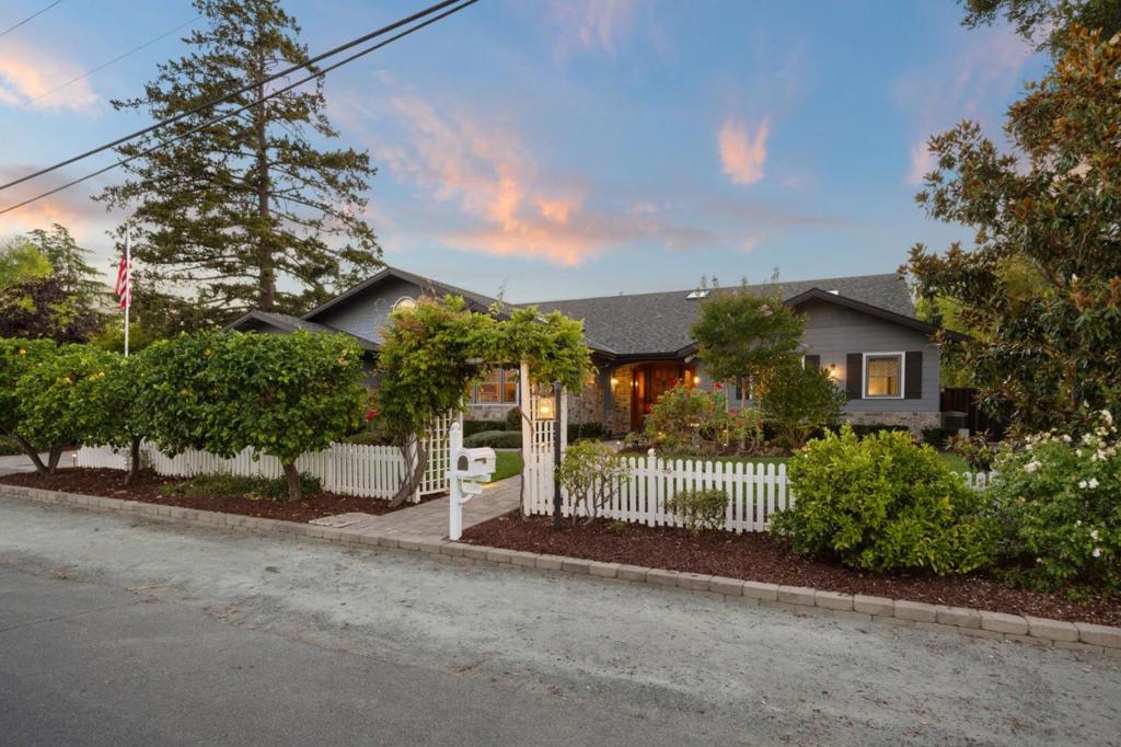 1509 Walnut Drive