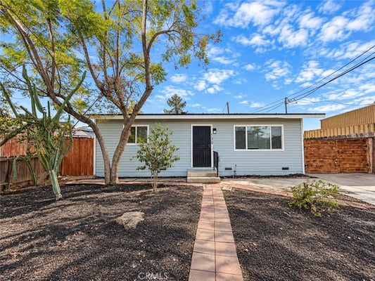 130 N GRAPE ST, VISALIA, CA 93291 - Image e4e61df84f30c4724226c3d6f65e367d/2525940974