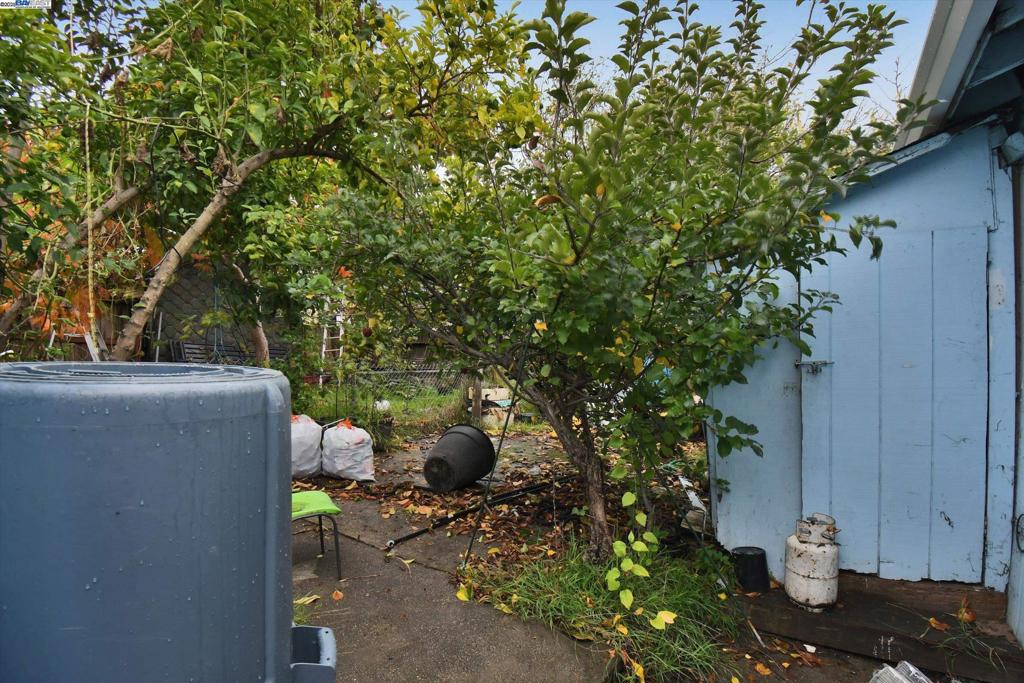 INTERNATIONAL - Residential