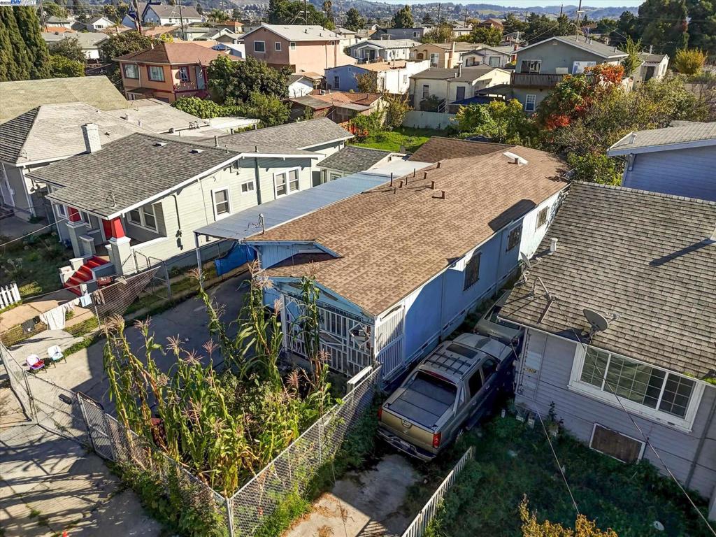 INTERNATIONAL - Residential