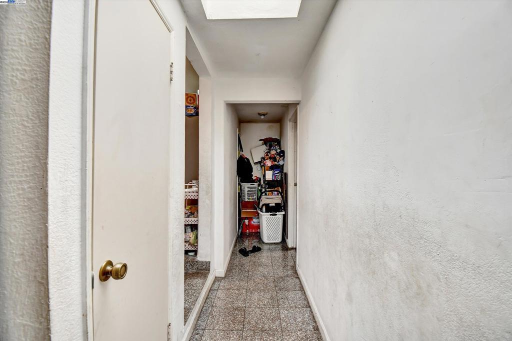 INTERNATIONAL - Residential