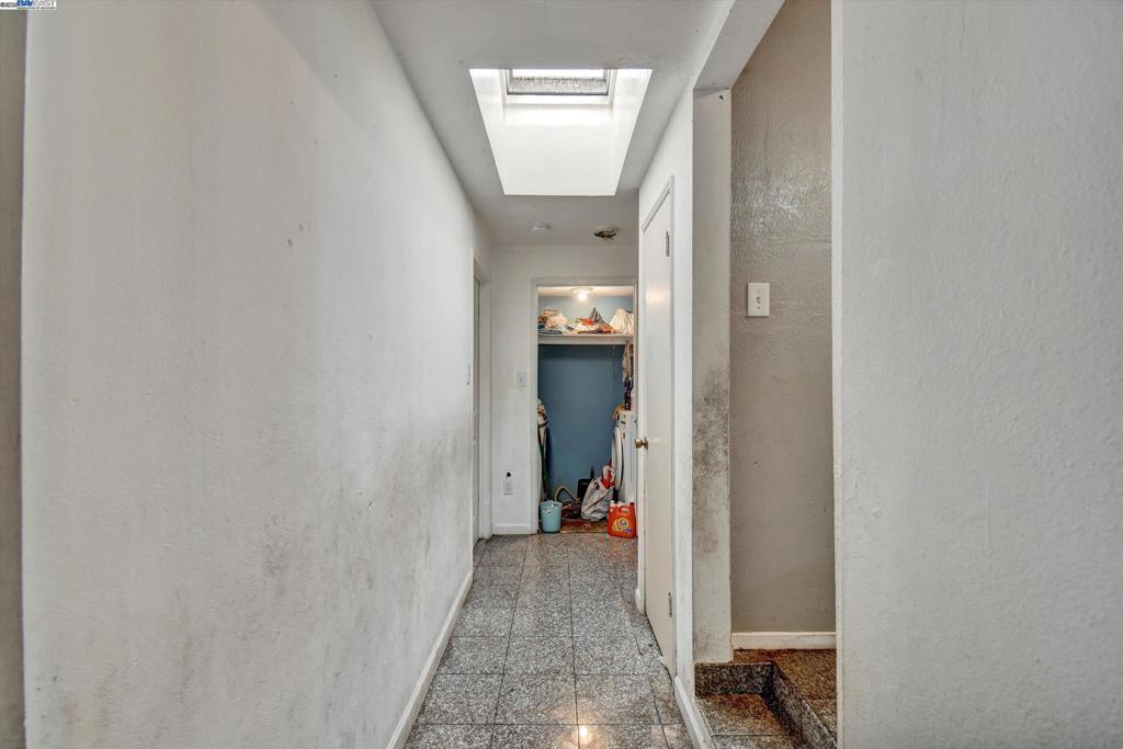 INTERNATIONAL - Residential