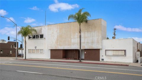 Photo of 317 S La Brea, Inglewood, CA 90301 (MLS # SB26051382)