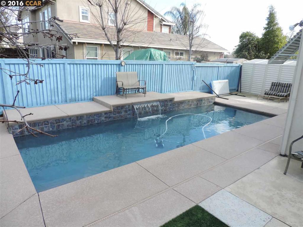 BRENTWOOD - Residential