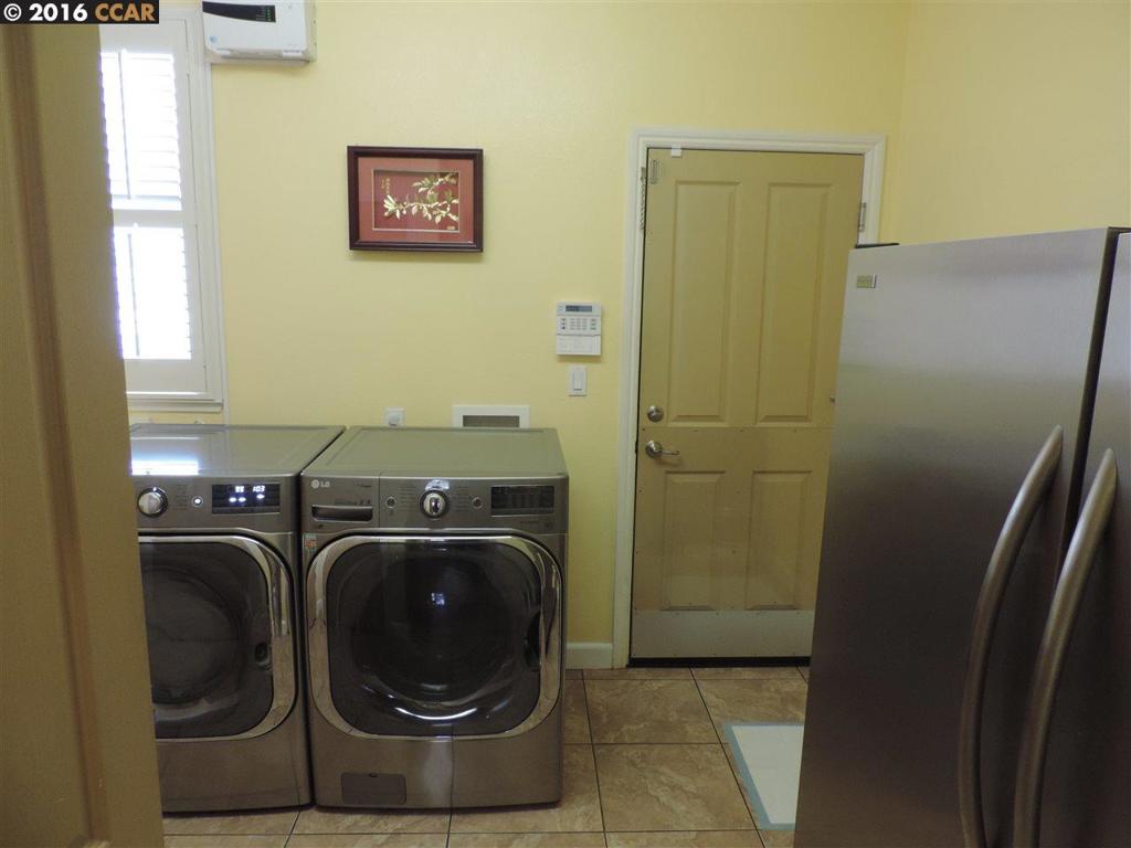 BRENTWOOD - Residential