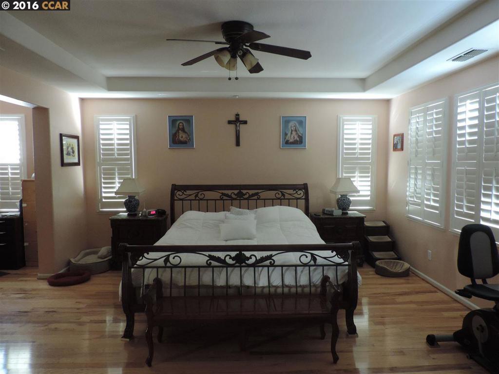 BRENTWOOD - Residential