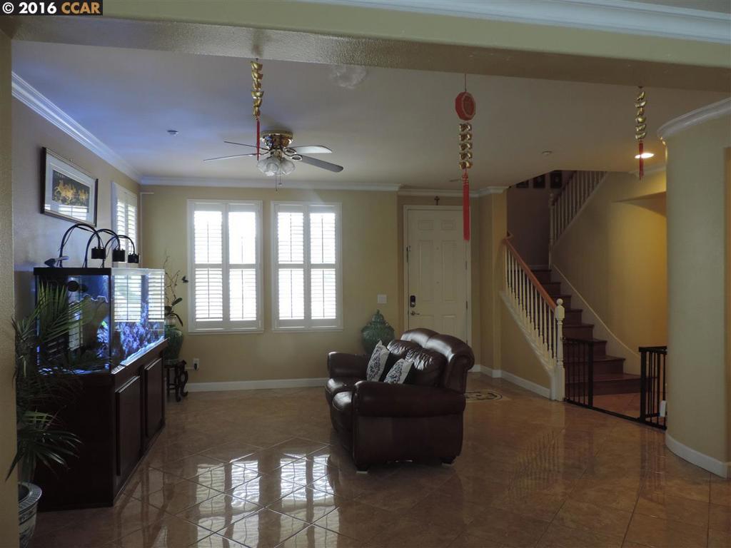 BRENTWOOD - Residential