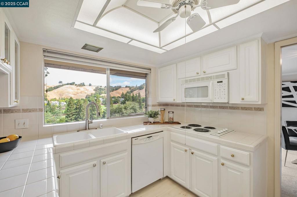 ROSSMOOR - Residential