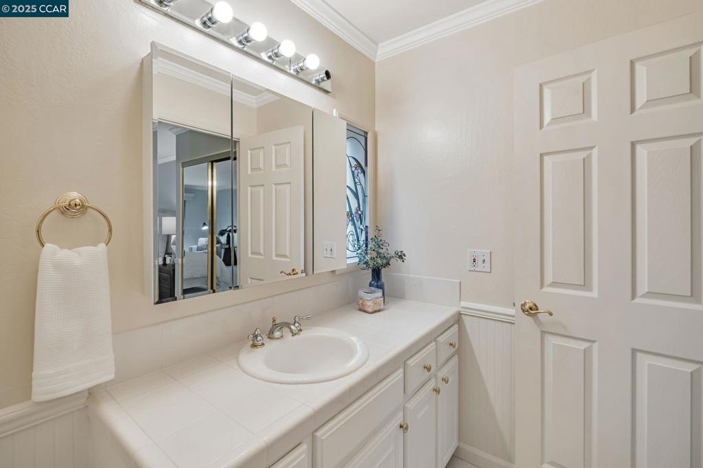 ROSSMOOR - Residential