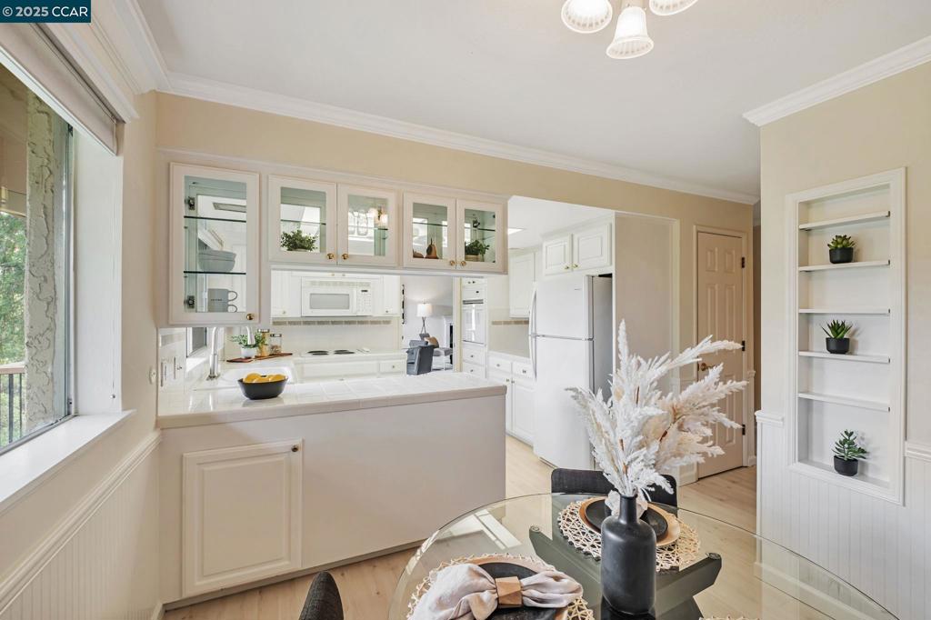 ROSSMOOR - Residential