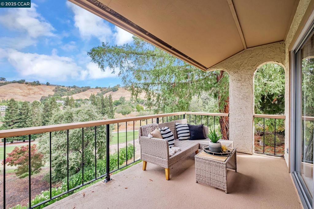 ROSSMOOR - Residential