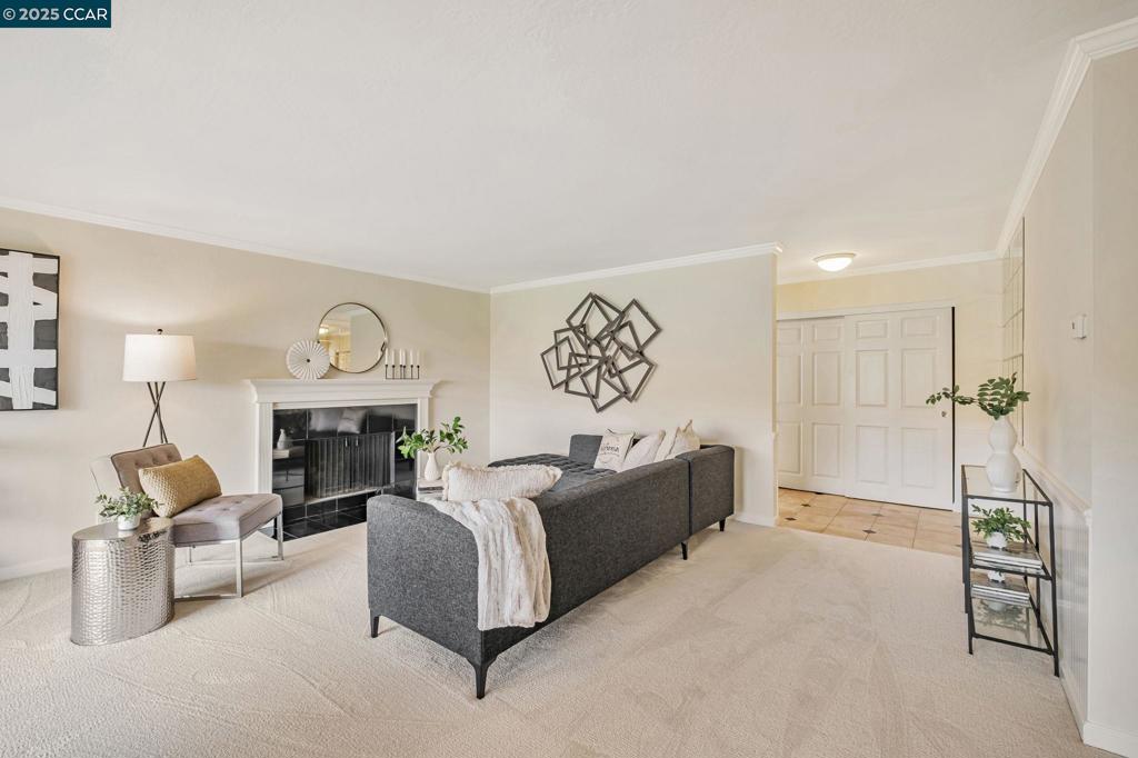 ROSSMOOR - Residential