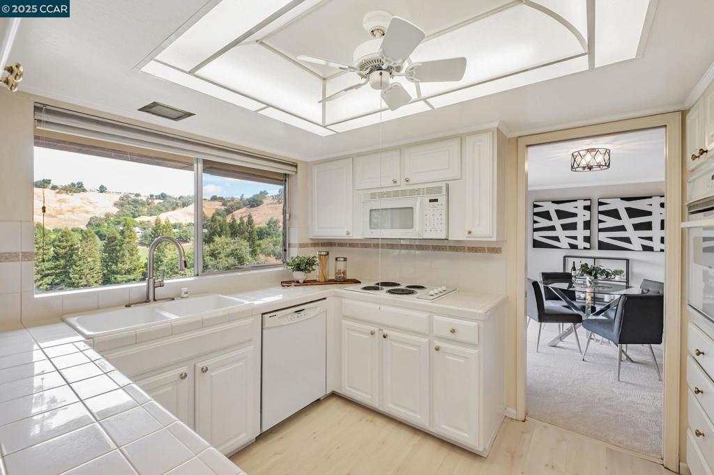 ROSSMOOR - Residential