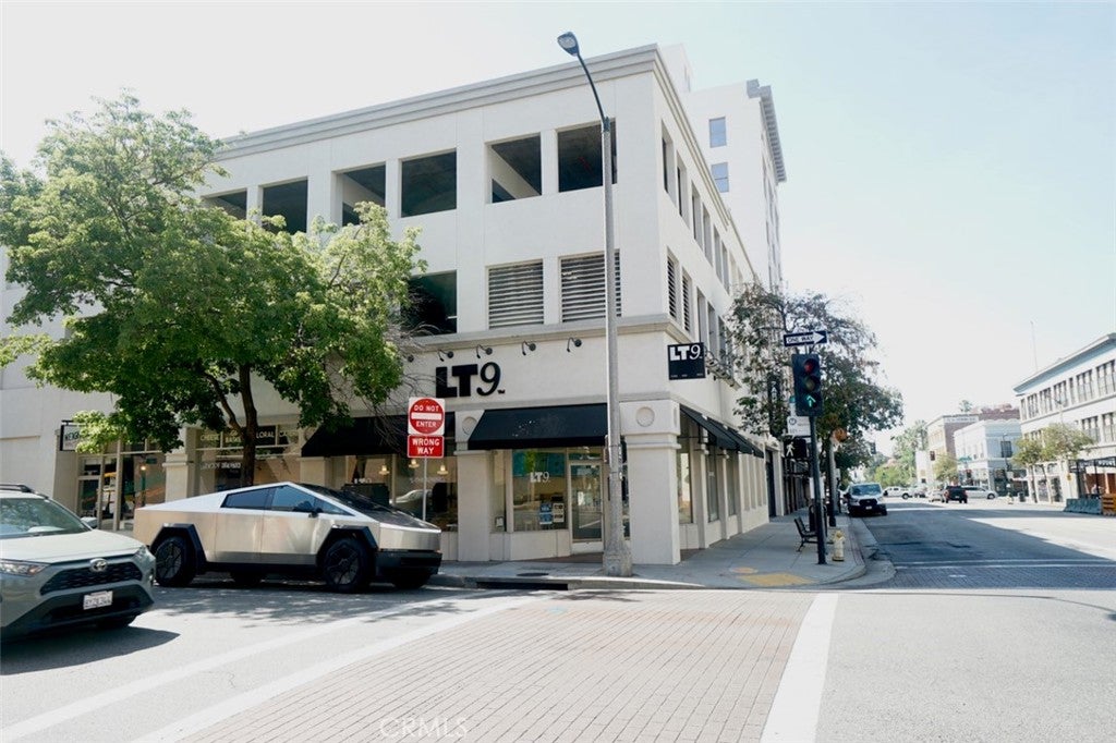 50 N Raymond Avenue
