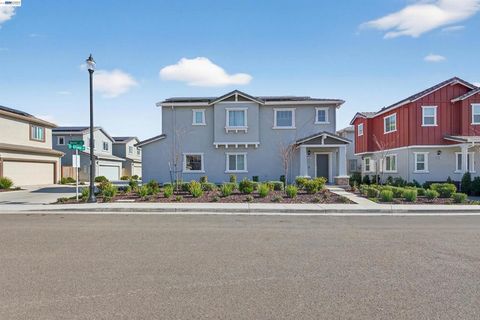 7000 Santa Venetia Pl Roseville CA 95747