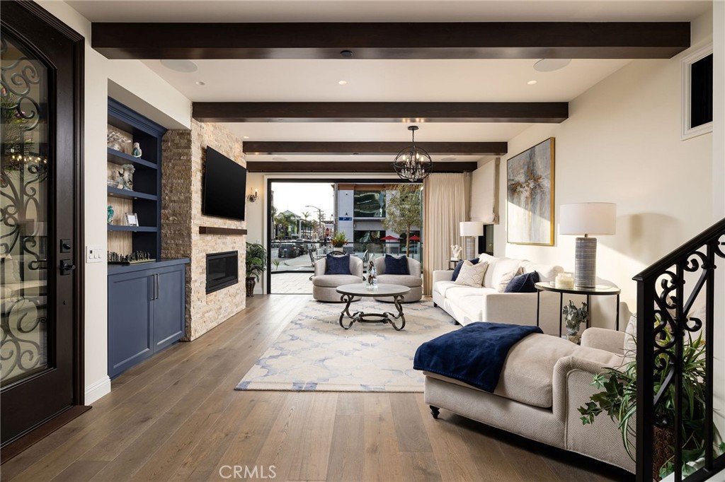 302 3rd Street