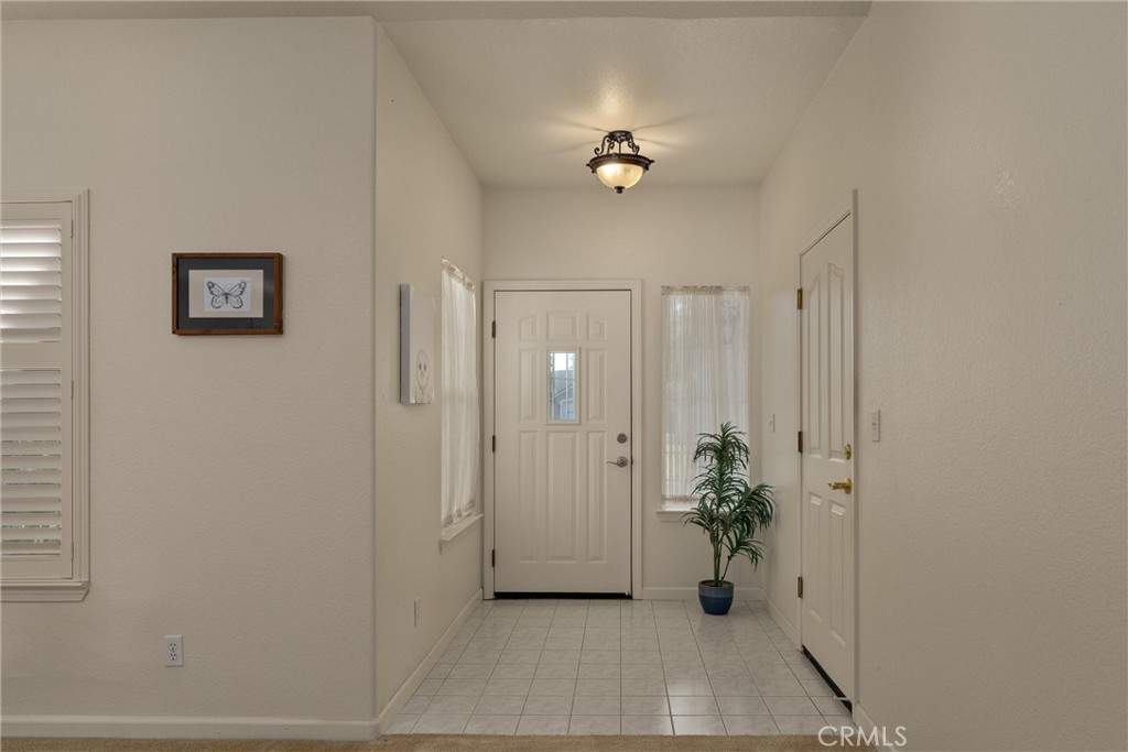 2695 Fairfield Commons