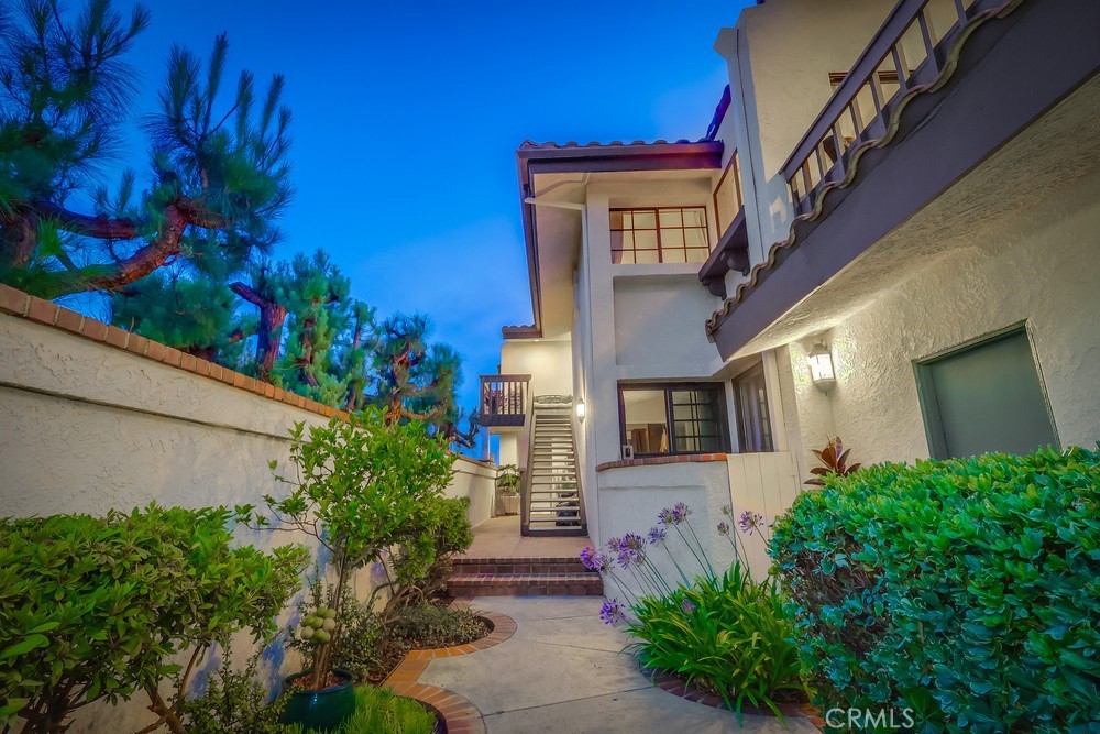 2209 W 25th Street 2