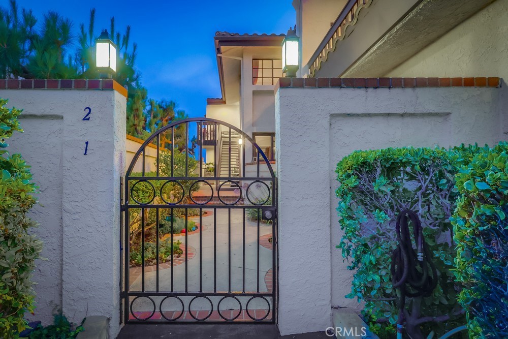 2209 W 25th Street 2