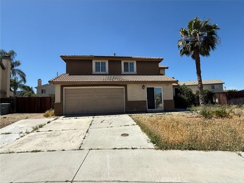 Photo of 1639 Apple Blossom Way, Hemet, CA 92545 (MLS # SW26085031)