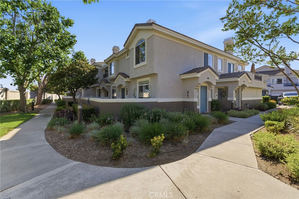 7543 W Liberty