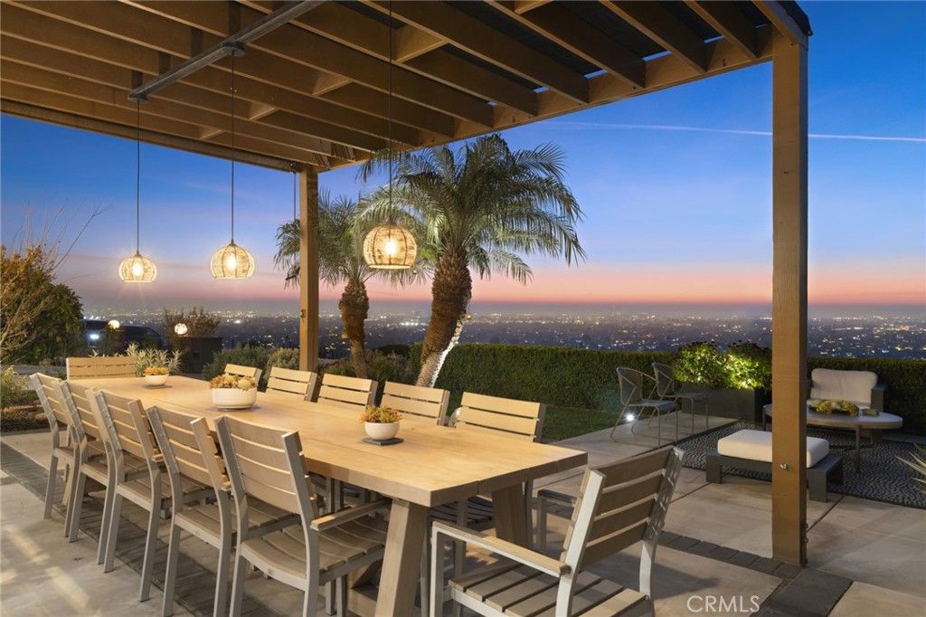 Photo of 12276 Circula Panorama, North Tustin, CA 92705 (MLS # PW25276778)